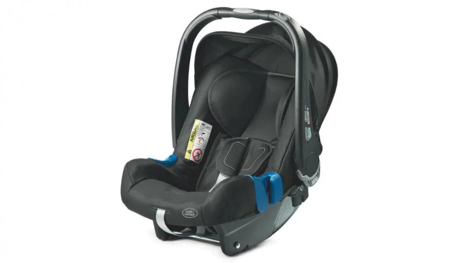 Крісло дитяче з базою ISOFIX