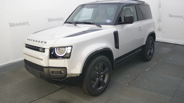 DEFENDER 3.0 250 X-Dynamic HSE , 2026