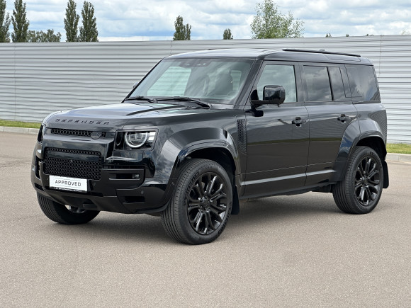LAND ROVER DEFENDER OCTA BLACK EDITION