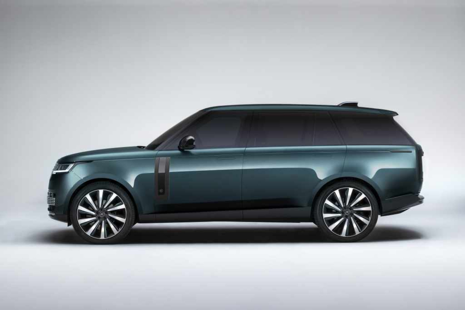 Комфорт чи спорт: як вибрати правильну комплектацію вашого Land Rover?