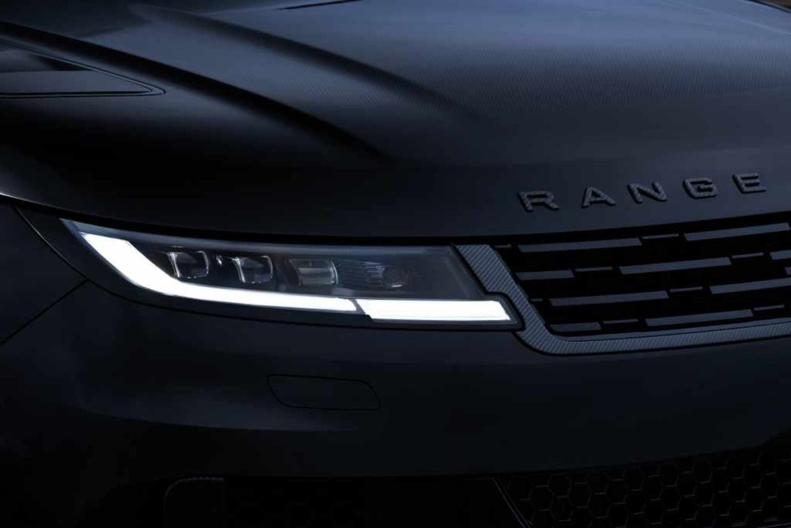 Вибір між SUV та кросовером: яка модель Land Rover підійде вам краще?