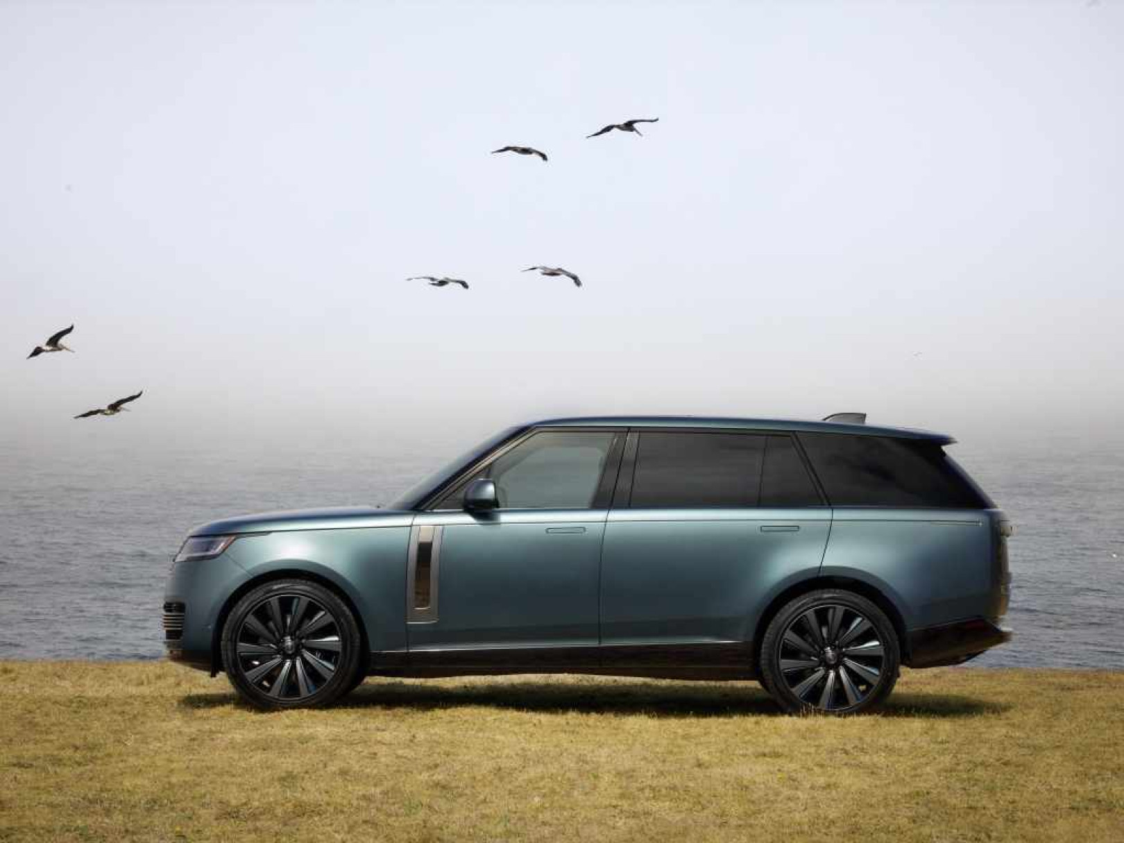 Як правильно доглядати за лакофарбовим покриттям вашого Land Rover