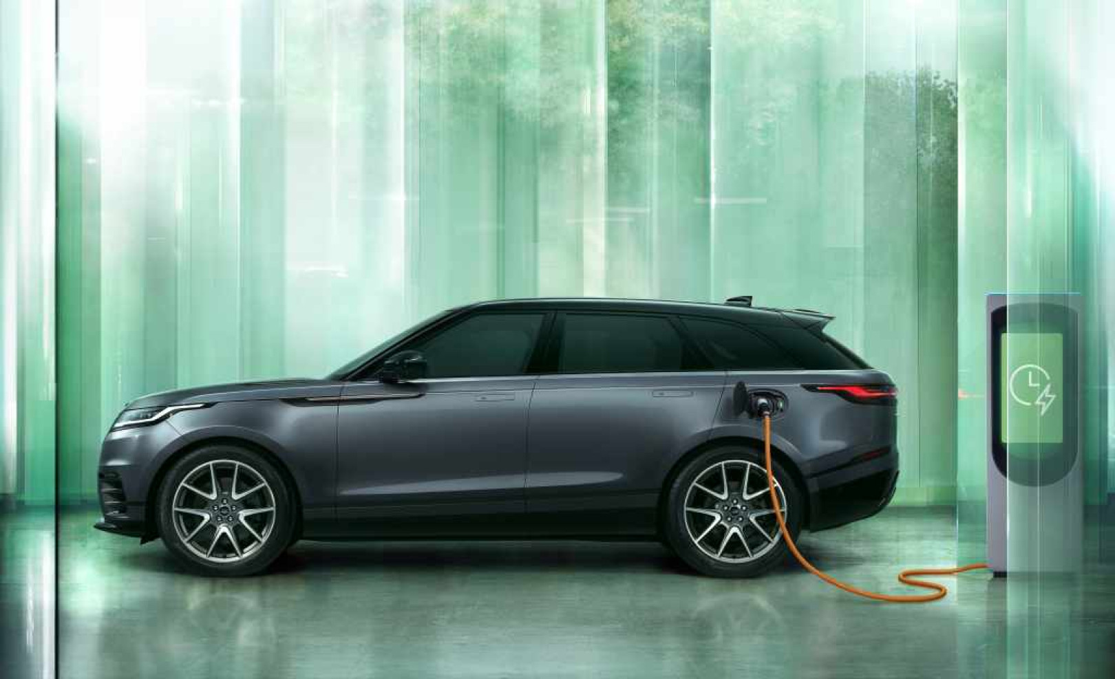 Переваги використання гібридних технологій у Land Rover