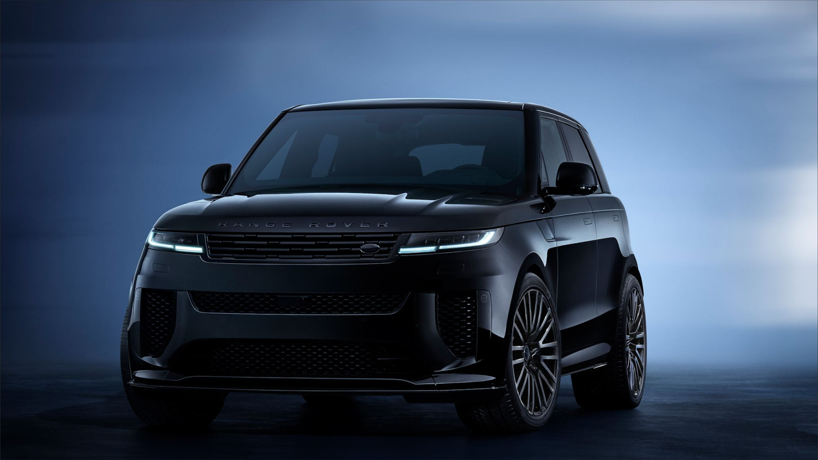 Range Rover Sport SV Black, SV Carbon и SV Bespoke 2026: новые топ-версии для поклонников продуктивности