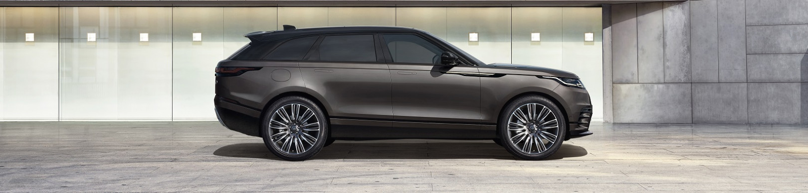ЛІМІТОВАНА ВЕРСІЯ RANGE ROVER VELAR AURIC